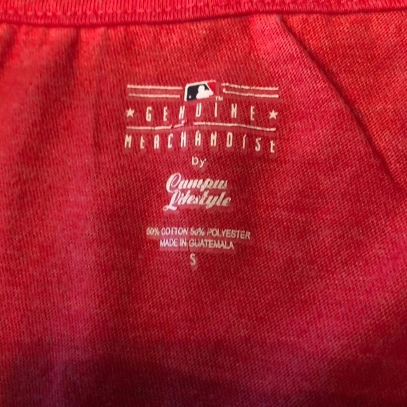 Philadelphia Phillies Baseball Distress Tee Shirt - Picture 4 of 4